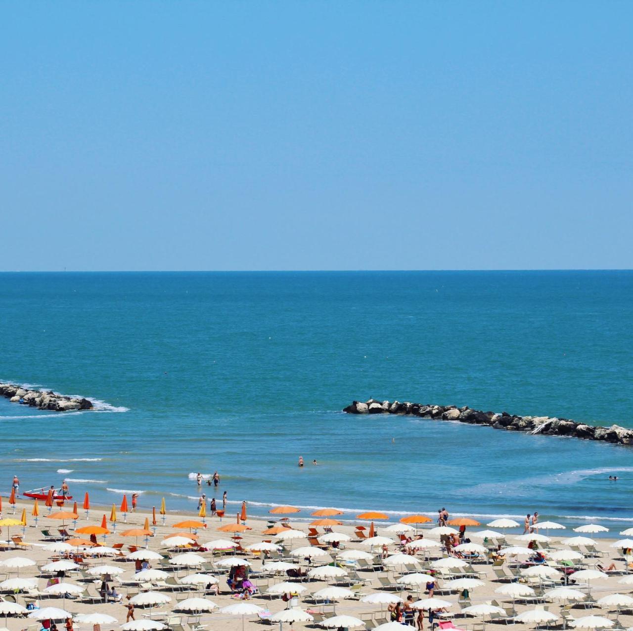 Hotel Tritone Rimini Eksteriør billede