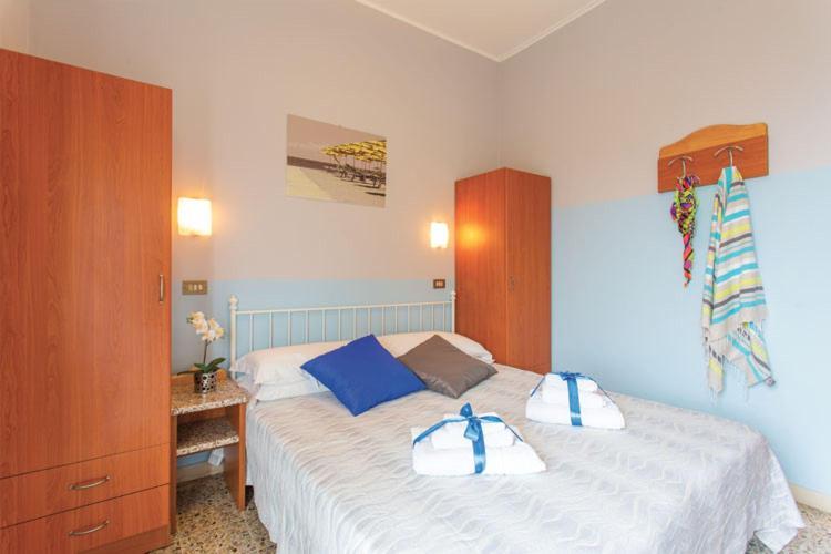 Hotel Tritone Rimini Eksteriør billede